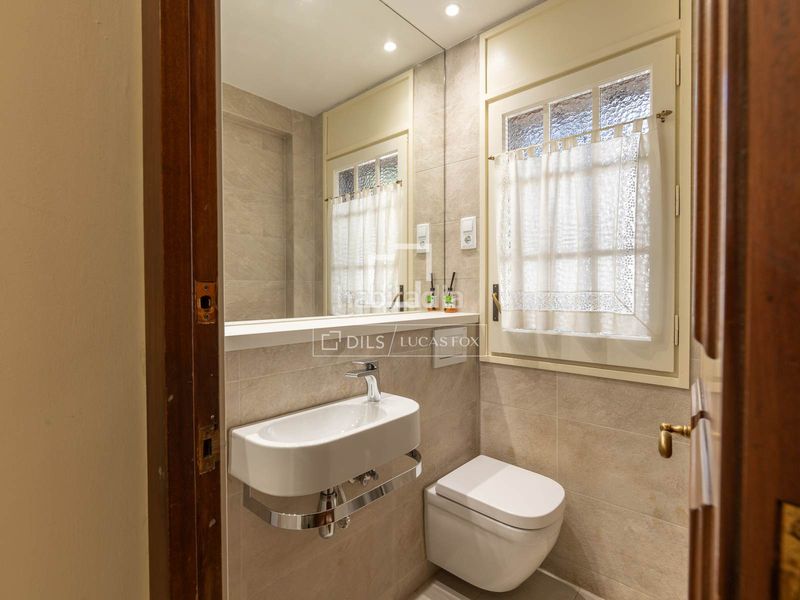 Foto 2b4be11d-bed2-4f75-a386-7833921bdc9d. Alquiler chalet casa en excelentes condiciones de 6 dormitorios en alquiler en Valldoreix en Sant Cugat del Vallès