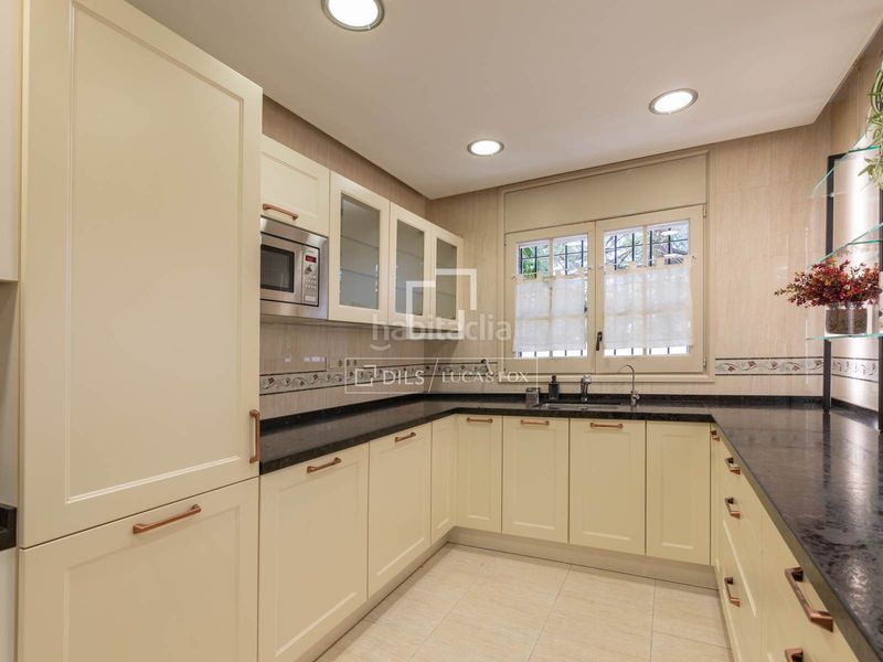 Foto d781d371-f6dd-4b6f-92b3-7d4b6ae5e93a. Alquiler chalet casa en excelentes condiciones de 6 dormitorios en alquiler en Valldoreix en Sant Cugat del Vallès