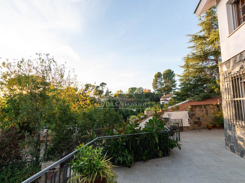Foto e0c54bce-386d-4182-8321-0c88c1188ee2. Alquiler chalet casa en excelentes condiciones de 6 dormitorios en alquiler en Valldoreix en Sant Cugat del Vallès