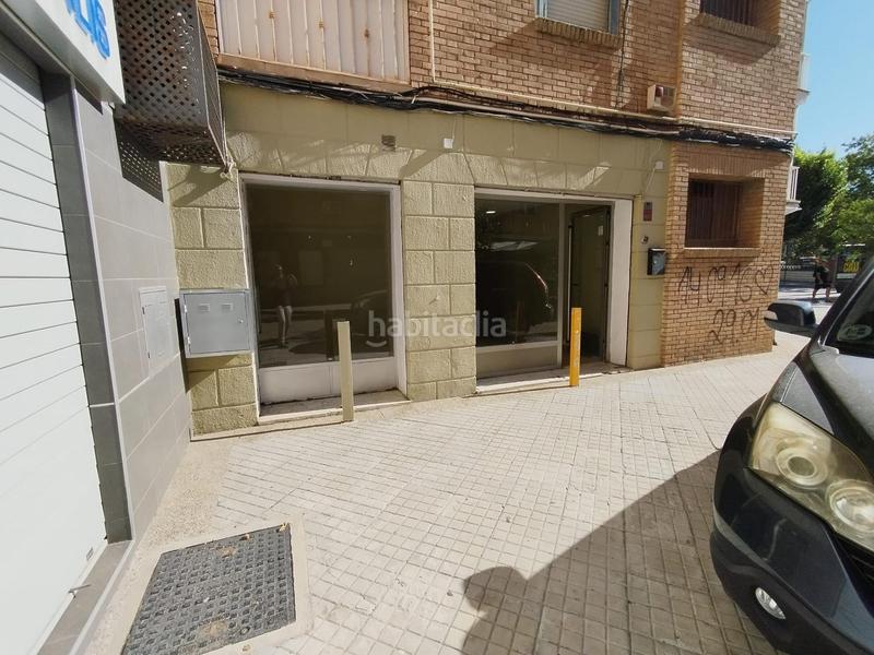 Foto 60c9309d-8172-4bf4-a9b8-a05bdc9cf686. Alquiler local comercial en Barrio de Zaidín Granada