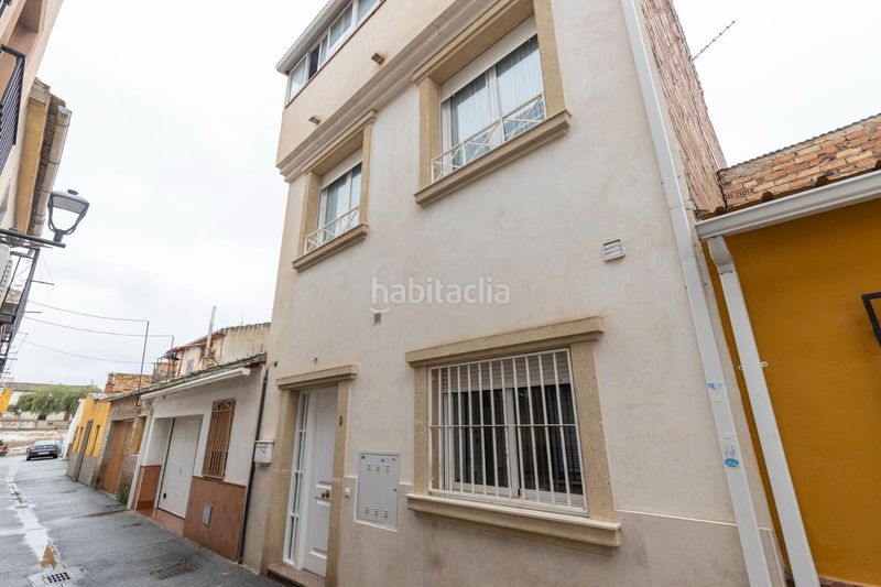 Foto dc15f348-db08-4100-b217-10adb9dd4f62. Casa adossada a Villa de Otura