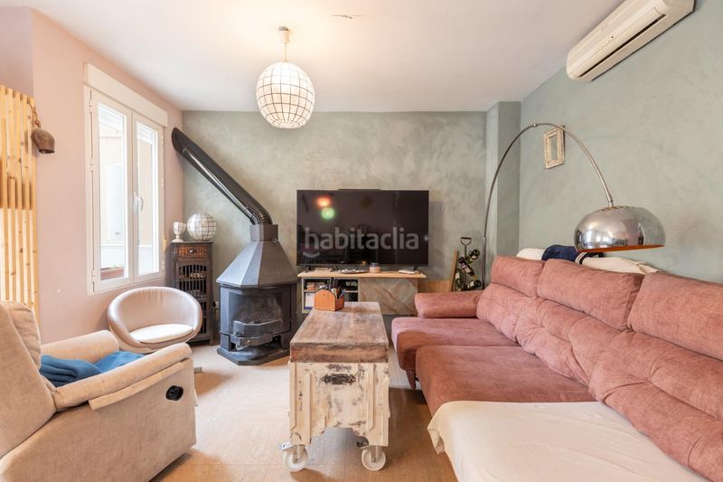 Foto dd56197f-dfe2-4495-9647-0fa54c65edf9. Casa adossada a Villa de Otura