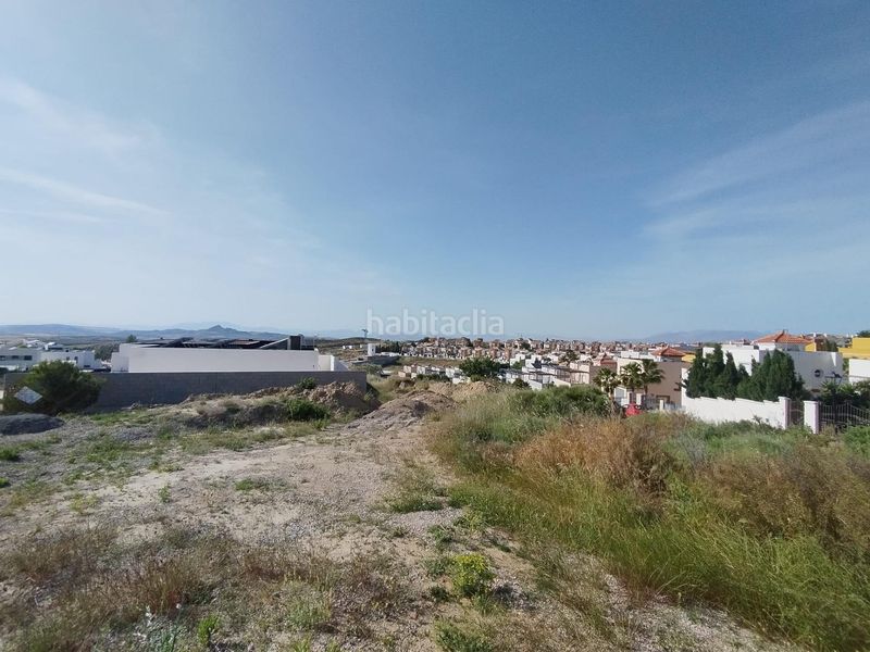 Foto 2fa32f8b-6c36-4871-b1cd-4f3fa1c181e9. Terreny residencial a Dílar