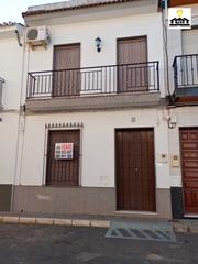 Casa  Calle nuestra señora de las mercedes 18. Vivienda en zona plaza virgen del rocio