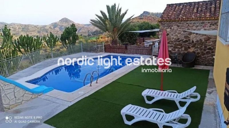 Foto 79e7db8d-8de0-4acb-8c8e-809d0403028c. Casa amb piscina a El Cortijuelo Málaga