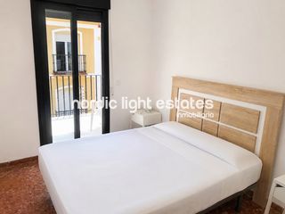 Rent Flat in Avda Pescia - Ctra de Frigiliana