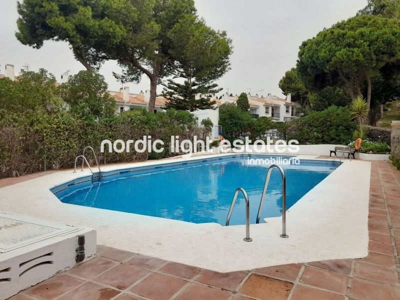 Foto 18e639ca-0916-496c-8864-6b1d3f9c6f8e. Casa amb piscina a Chilches
