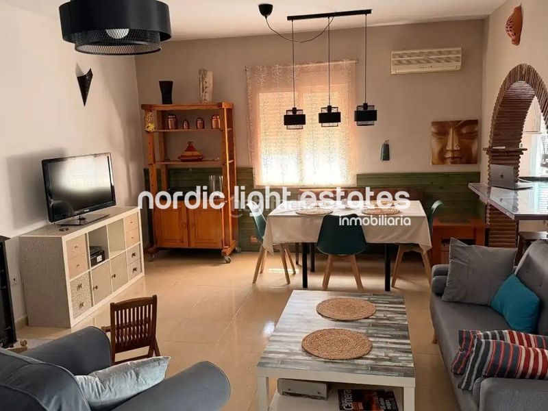 Foto f098ba00-fd5a-4621-8e66-4d8cef679498. Casa a Benamargosa
