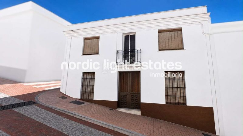 Foto 160c96a4-4c86-4abb-ae65-ab06e870b6fd. Casa a maro - cuevas de Nerja Nerja