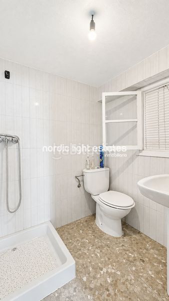 Foto a744029f-dd7f-4275-93ad-2df7c7cacbd1. Casa a maro - cuevas de Nerja Nerja