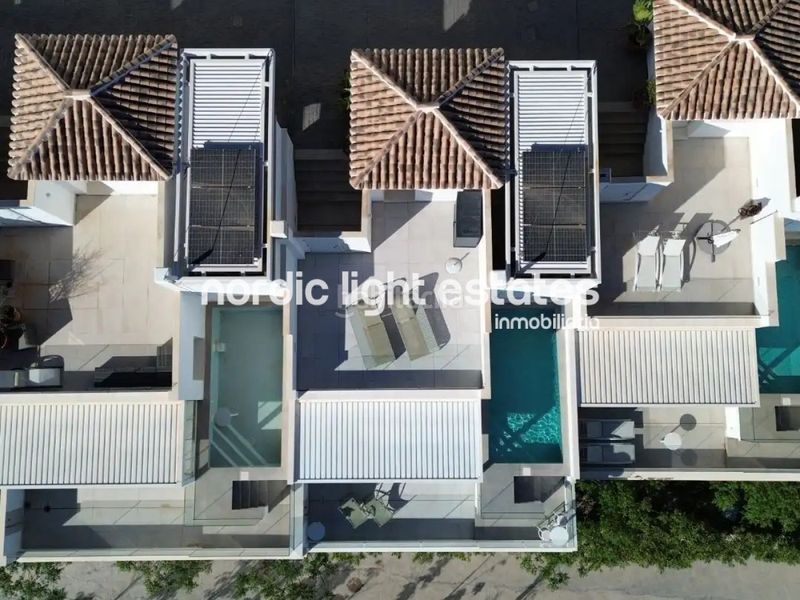 Foto 706b03e8-81f5-481a-96c5-86a151db6162. Casa amb aparcament piscina a Las Palomas Almuñécar