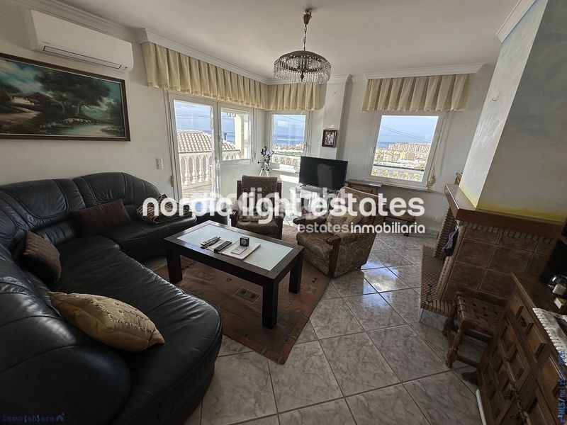 Foto 173db4bb-0eef-4988-8de3-fb42b161cbf2. Casa amb aparcament piscina a Trayamar Algarrobo