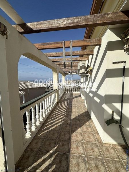 Foto 55a6f4df-fe62-47b7-bd3d-4cef7fee9f2d. Casa amb aparcament piscina a Trayamar Algarrobo
