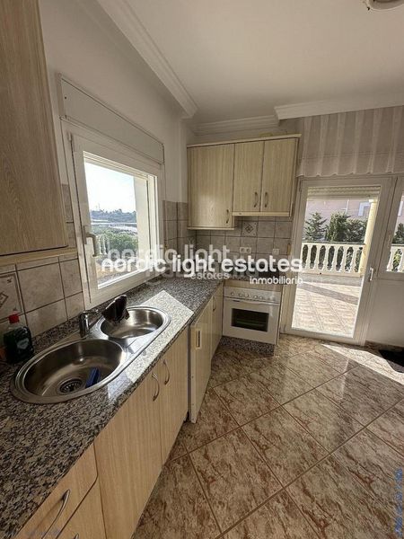 Foto 8fcb15f8-77b7-48ba-a7ce-45a59ed7c329. Casa amb aparcament piscina a Trayamar Algarrobo