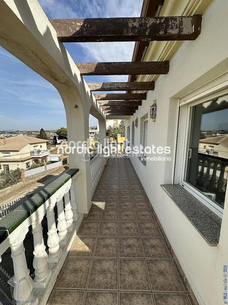Foto c77e02f0-1c42-42cf-96f0-51ec2bb1469f. Casa amb aparcament piscina a Trayamar Algarrobo