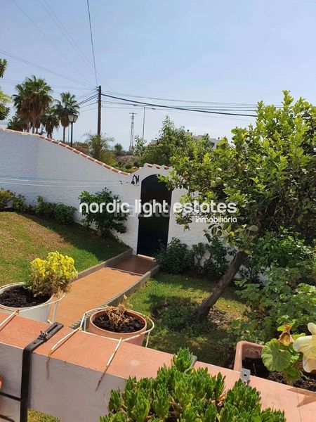 Foto bca18c92-003d-41c2-a5ff-5241a467486a. Casa amb piscina a Capistrano Nerja