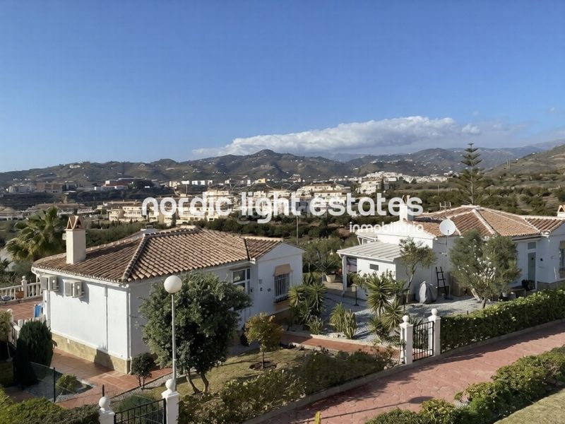 Foto 2fd10393-d53a-4877-9509-e5013dd17285. Pis amb piscina a Torrox park Torrox
