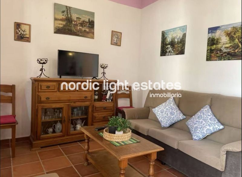 Foto bda53c7f-f9d8-4a77-9072-6b6e02f3d618. Casa amb piscina a maro - cuevas de Nerja Nerja