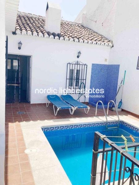 Foto ffff0ef2-3f1c-438f-a429-041ed243321c. Casa amb piscina a maro - cuevas de Nerja Nerja