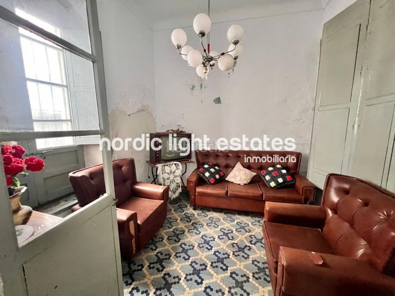 Foto d811b952-1c9d-4146-a963-fb60f2c17f75. Casa a Torrox pueblo Torrox