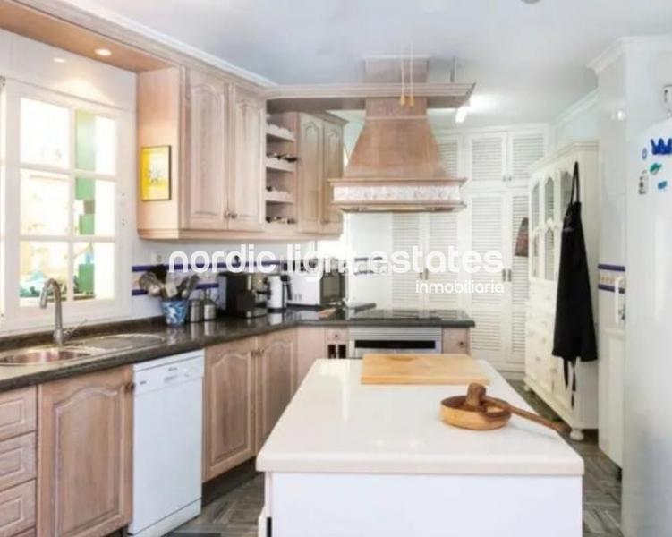 Foto 150f009c-bb85-484e-a33d-878536d51f2d. Maison dans Chaparil - Torrecilla - Punta Lara Nerja