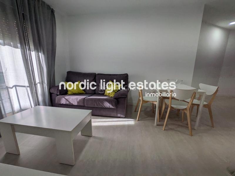 Foto d416d392-a04a-4c82-887b-2e3642363369. Alquiler piso en Avda Pescia - Ctra de Frigiliana Nerja