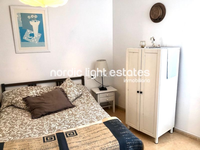 Foto 5a0daecf-80b1-4976-a5b4-ed8f8a3bc4b5. Rent flat with pool in Avda Pescia - Ctra de Frigiliana Nerja