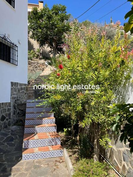 Foto f04a25a0-9182-41e7-9286-a340d4bb5a17. Casa en Chaparil - Torrecilla - Punta Lara Nerja