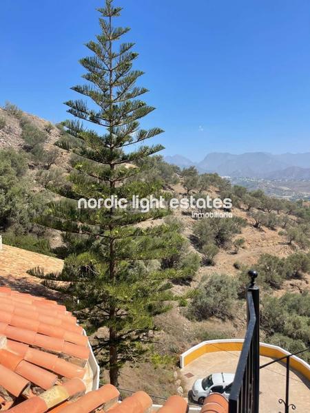 Foto ae7b7a09-1849-41b2-ae05-44918645fd35. Haus mit parking pool in Chaparil - Torrecilla - Punta Lara Nerja