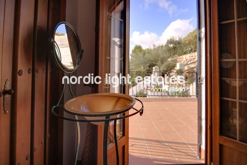 Foto 01eb924c-29d1-46a2-8275-bb982f2fc19b. Maison avec piscine dans Frigiliana