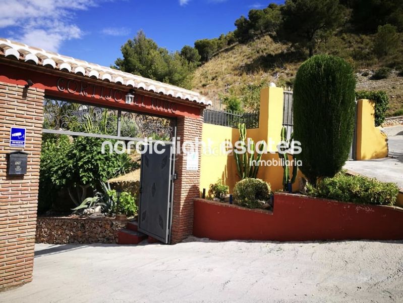 Foto 50671f54-4346-4257-9ac0-f0fc93d7a886. Maison avec piscine dans Frigiliana