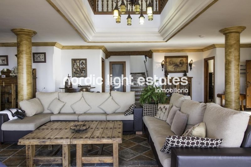 Foto d4453e13-d90a-4d33-a068-4f3820bd1078. Maison avec piscine dans Frigiliana