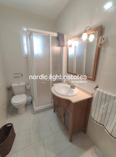 Foto 2520ba3b-d7bb-465b-8a09-50f1bc2f78b6. Rent house with pool in Torrox pueblo Torrox