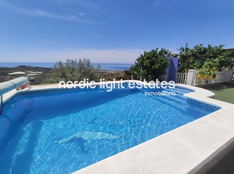 Foto ff763837-f538-451c-b349-b7854e5c2c63. Rent house with pool in Torrox pueblo Torrox