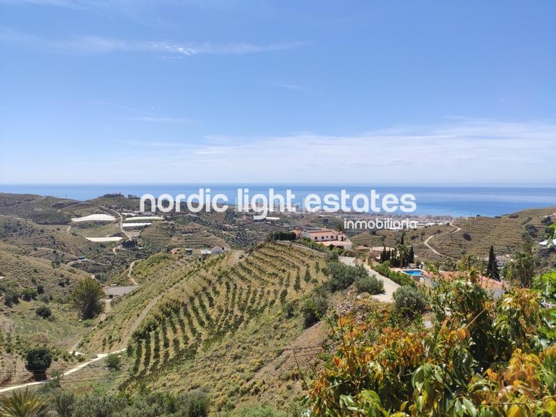 Foto cbbf39c2-d3a6-4895-908d-b843f85611e0. Location maison avec piscine dans Torrox pueblo Torrox