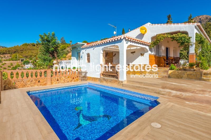 Foto 603cbf3d-9c88-4b33-a71a-2822f1cca4ce. Miete haus mit pool in Frigiliana
