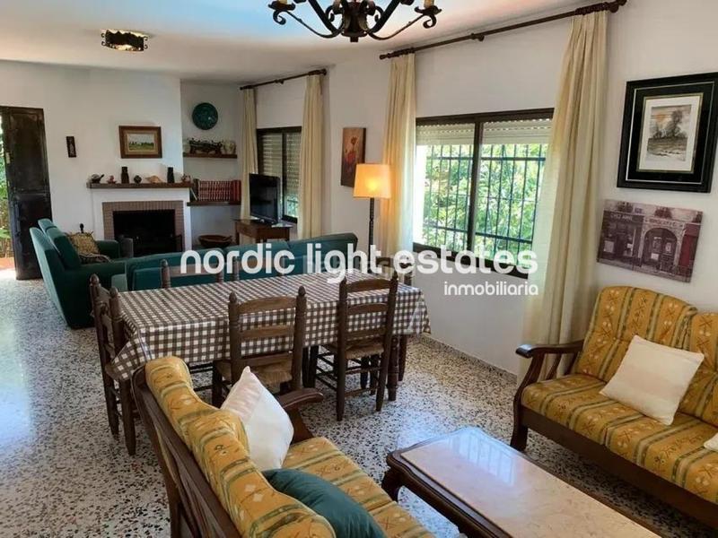 Foto 3bceaaf9-133d-4353-ac31-c1ff4cba9760. Casa en Almayate Bajo