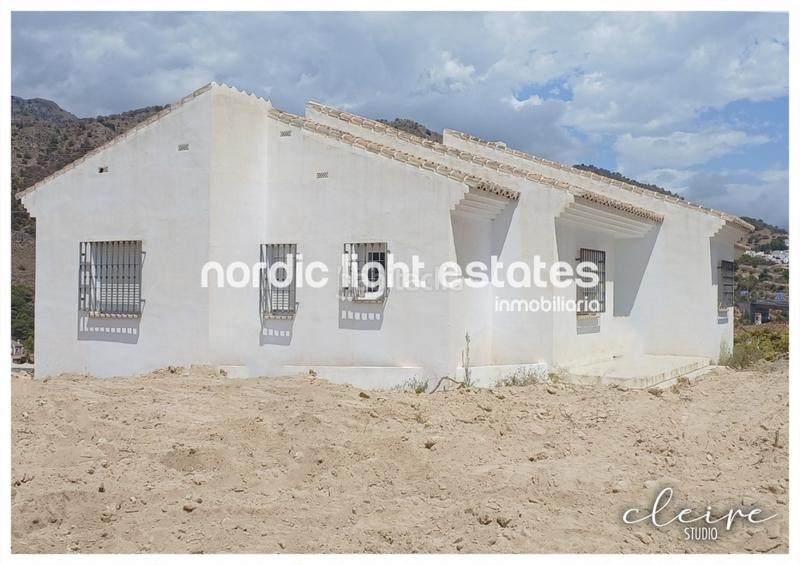 Foto fea2aec3-eafc-4f6e-9854-92d18257ae91. Casa amb piscina a Frigiliana