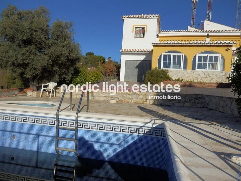 Foto cc232b66-f4a4-43ab-8a3f-304b30d8b40c. Maison avec parking piscine dans Frigiliana