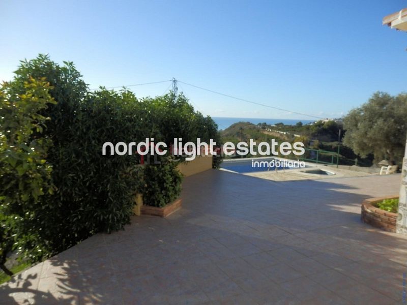 Foto ce16d763-6e1c-4274-8558-32141516dc92. Maison avec parking piscine dans Frigiliana