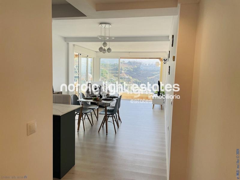 Foto a9f090c9-3a67-4b57-bda6-8550a675543d. Etagenwohnung mit parking pool in El Peñoncillo Torrox