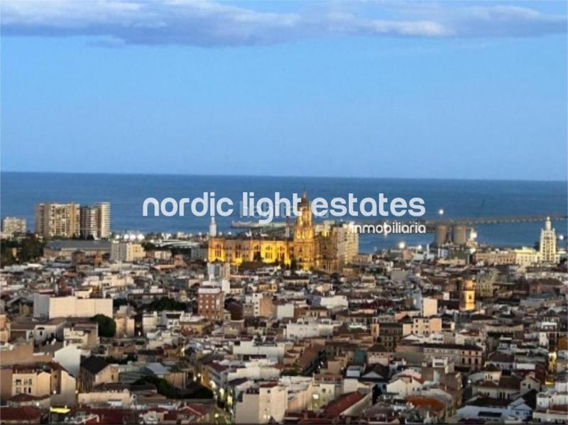 Foto 40d57027-72de-4dc2-9537-e5c4b2b096e8. Appartamento con parcheggio piscina in Martiricos - La Roca - La Rosaleda Málaga