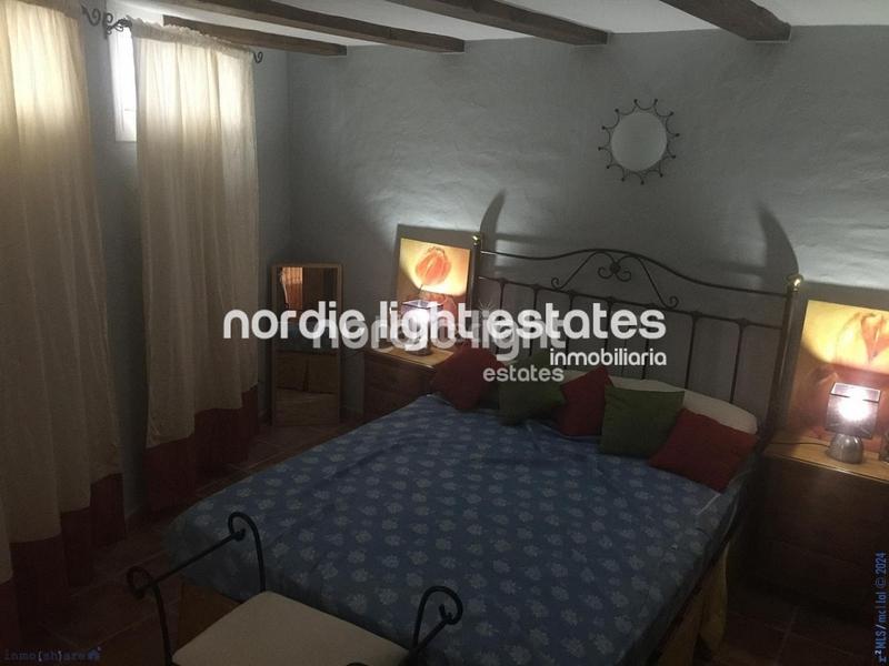 Foto f405930d-b1a1-4fdd-9a7d-bf991705e98b. Haus mit pool in Almijara Nerja