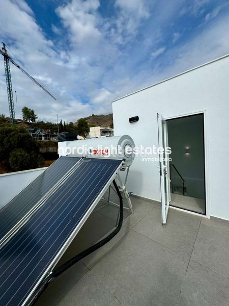 Foto aba8f17c-a4e1-49a2-a7e3-e756720d2231. Maison avec parking piscine dans Capistrano Nerja