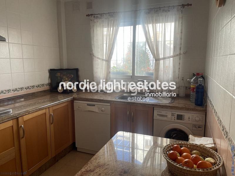 Foto 5aac83db-11df-4dc7-8692-cfbf1e42c1e1. House with parking pool in El Peñoncillo Torrox