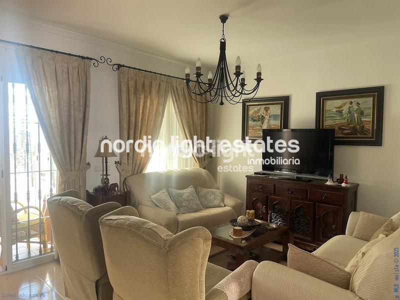 Foto 92bc7e10-35e2-4c16-95cb-a22b410a2dc5. House with parking pool in El Peñoncillo Torrox