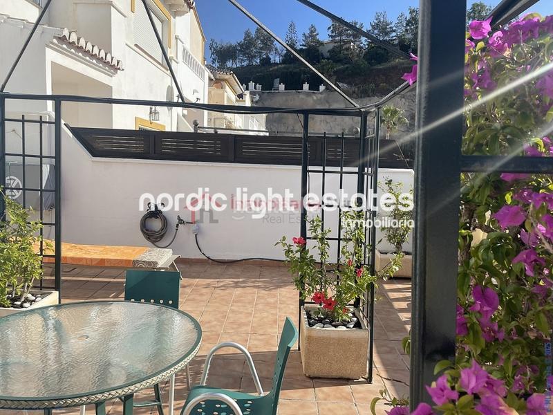 Foto a0bb84eb-85ec-4c77-a7f0-1d31ce39abbb. House with parking pool in El Peñoncillo Torrox