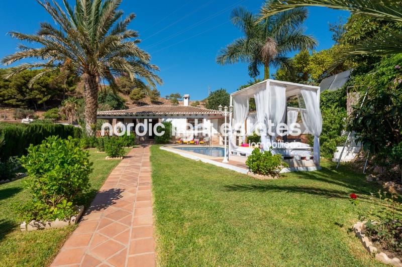 Foto 3f33b9a5-7aea-48a1-9c62-ace0aa5f9911. Miete haus mit pool in Frigiliana