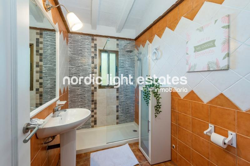 Foto c2698aa7-2613-473a-9c85-c3d5a1360001. Miete haus mit pool in Frigiliana