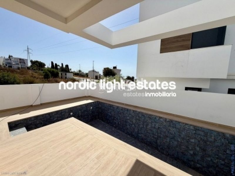 Foto e3d49dc8-6eaa-4459-aec7-cdd5a02a391d. Casa amb piscina a Capistrano Nerja